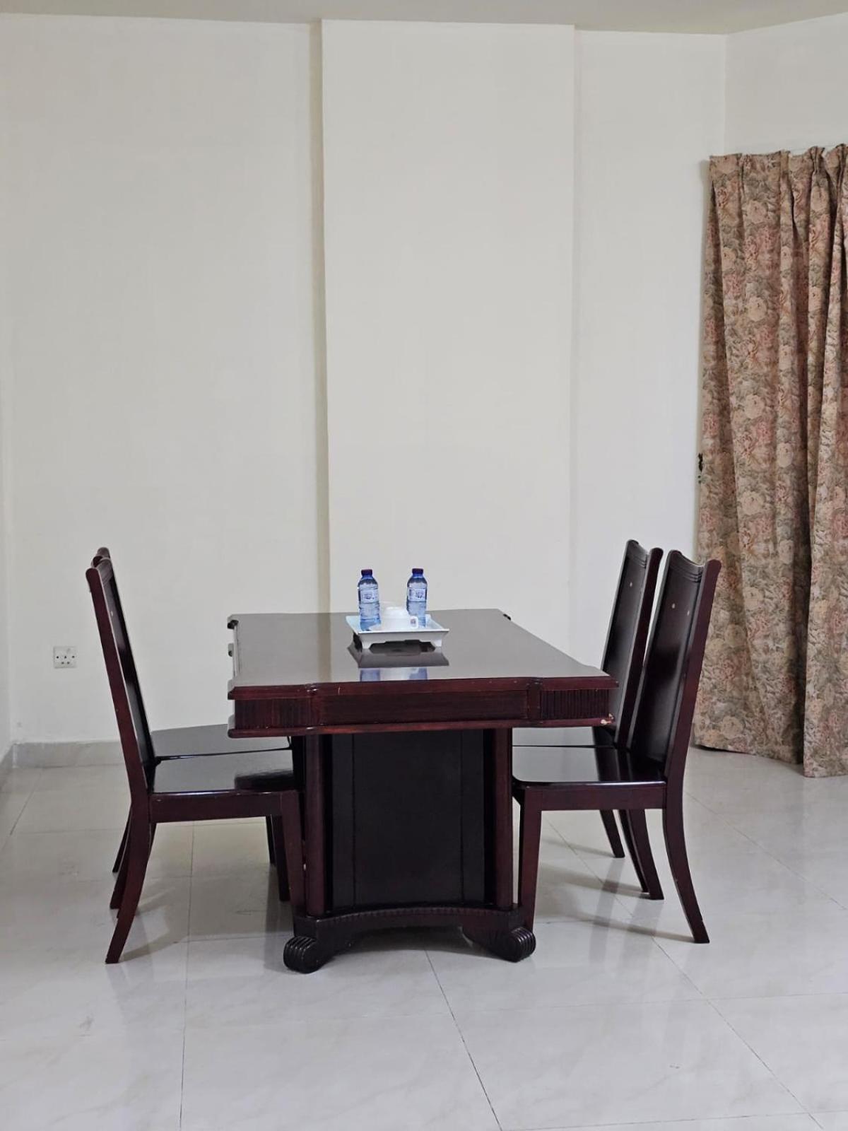 Al Sahab Tower Apartment Manama Exterior photo